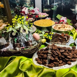 Pasticceria Correggio - Easter chocolate display