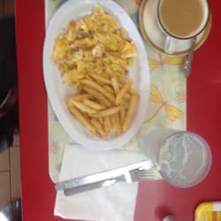 La Primera Parada - Eggs with ham