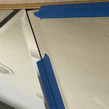 Lon's Glass & Mirrors - There are more gaps And again the tip was coming off the wall - Windows Installation Near Me - San Leandro, California Lon's Glass & Mirrors - There are more gaps And again the tip was coming off the wall - Windows Installation Near Me - San Leandro, California