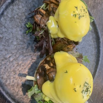 Aroma Craft Coffee - Mushroom Benedict - Coffee Roasteries Near Me - Walnut, California Aroma Craft Coffee - Mushroom Benedict - Coffee Roasteries Near Me - Walnut, California