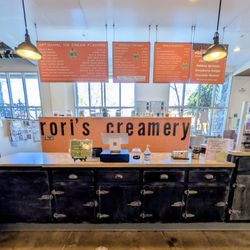 Rori's Artisanal Creamery - Inside