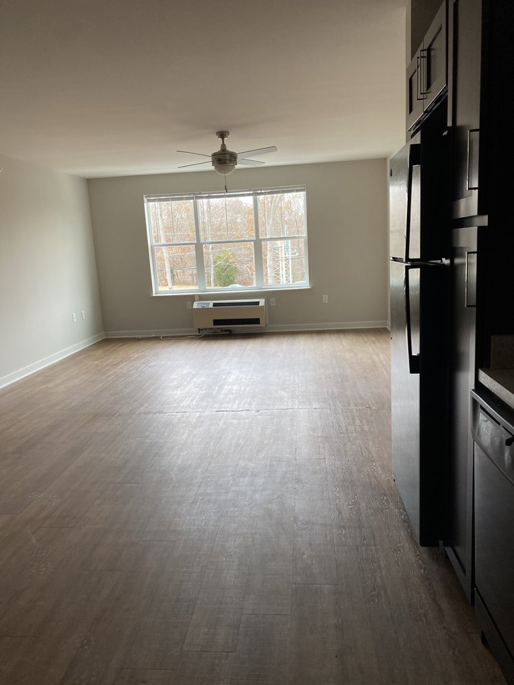 ALLENWOOD TERRACE APARTMENTS Updated July 2024 2101 Allenwood Rd