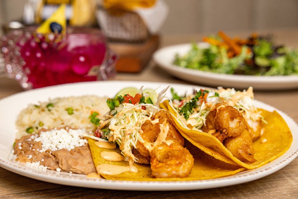 Social spots from Ay Mi Pa