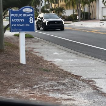 Siesta Key Beach - Parking one way in one way out, beach access and perfect parking to walk down to the strip - Beaches Near Me - Sarasota, Florida Siesta Key Beach - Parking one way in one way out, beach access and perfect parking to walk down to the strip - Beaches Near Me - Sarasota, Florida
