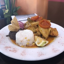Squimz - Pollo pibil -- portion is huge