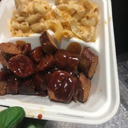 B-Boy's Family BBQ - Home made links with Mac and cheese Delicious