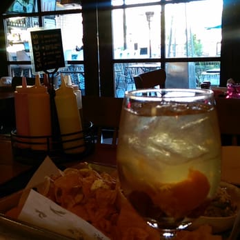 Diego Pops - $5 HH sangria and $3.50 HH chips and amazing guac. - Cocktail Bars Near Me - Scottsdale, Arizona Diego Pops - $5 HH sangria and $3.50 HH chips and amazing guac. - Cocktail Bars Near Me - Scottsdale, Arizona