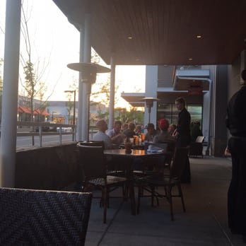 Burtons Grill & Bar - Patio - New American Near Me - Charlottesville, Virginia