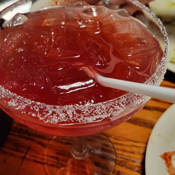 Pizzeria Uno - Pomegranate margarita - Pizza Near Me - Chicago, Illinois
