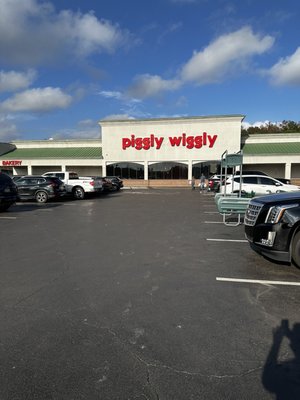 Piggly Wiggly by null