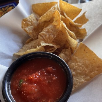 El Presidente - Chips and salsa - nice medium heat! - Mexican Near Me - Brownsboro, Texas El Presidente - Chips and salsa - nice medium heat! - Mexican Near Me - Brownsboro, Texas