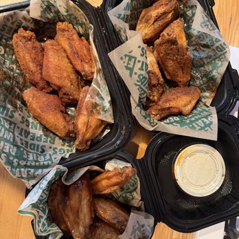 Wingstop - 5, hot honey, 5 lousianna rub, 5 Hawaiian. SUPPOSED TO BE 10 hot honey. - Chicken Wings Near Me - Bronx, New York Wingstop - 5, hot honey, 5 lousianna rub, 5 Hawaiian. SUPPOSED TO BE 10 hot honey. - Chicken Wings Near Me - Bronx, New York