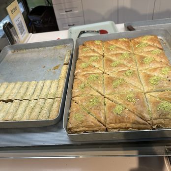 Pistachio Sweetery Cafe - Coffee & Tea Near Me - Vancouver, British Columbia
