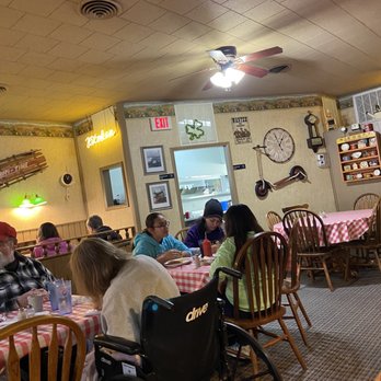 Clockers Cafe - American Near Me - Branson, Missouri