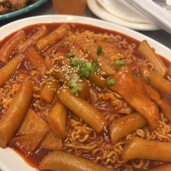 Seoul Market Eatery - Tteokbokki w/ ramen added - Korean Near Me - Los Angeles, California