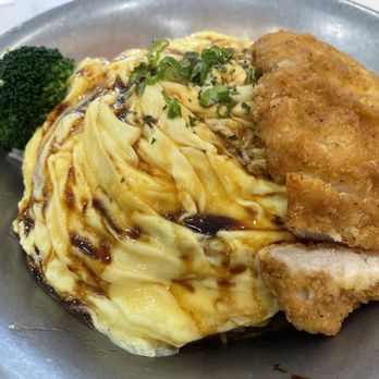 Sing Choi Kee - Malaysian chicken curry on rice with a tornado egg - Coffee & Tea Near Me - Malden, Massachusetts Sing Choi Kee - Malaysian chicken curry on rice with a tornado egg - Coffee & Tea Near Me - Malden, Massachusetts