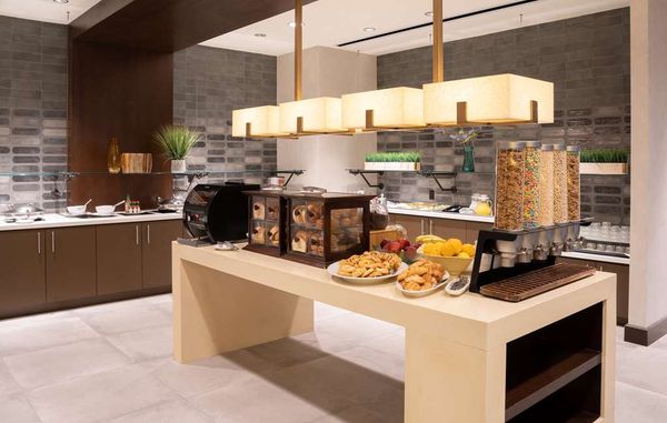 Hilton Fairfax by null