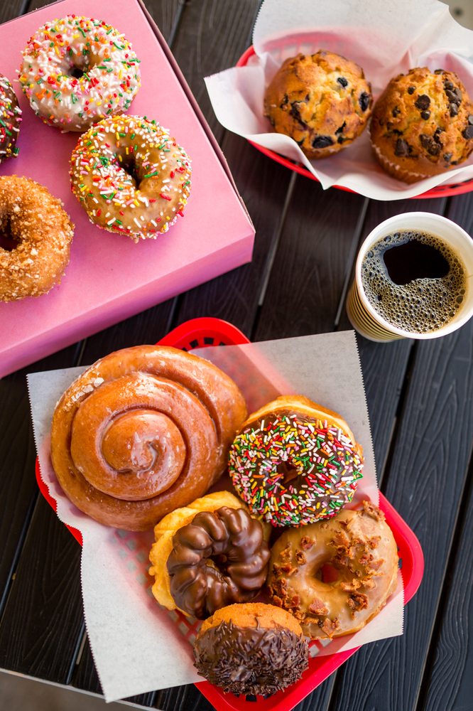 UNCLE BENNY’S DONUT AND BAGEL Updated May 2024 605 Photos & 492