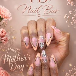 TD Nail Spa - A little sparkle for all the light she brings to your life. Happy Mother's Day from TD Nail Bar. #TDNailBar #MothersDay #NailArt #lovemom