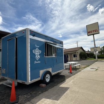 Tacos Sinaloa - Food Trucks Near Me