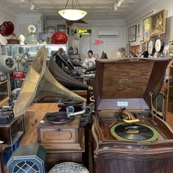 Waves Radios