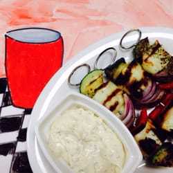 Mamarosa - No puedes dejar de probar nuestro plato estrella, los pinchos de halloumi!! Un queso de Chipre espectacular!!             Halloumi skewers!!