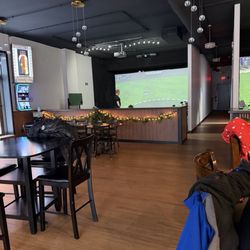 Virtual golf simulator