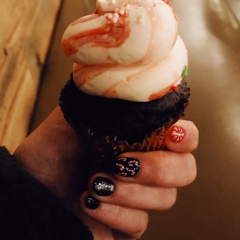 Mediterra Cafe - Peppermint cupcake - Cafes Near Me - Pittsburgh, Pennsylvania