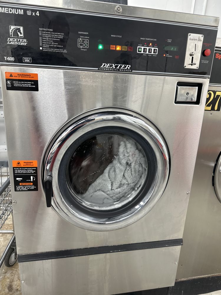 LA LAVANDERIA WPB 2 Updated July 2024 Request a Quote 1304 N