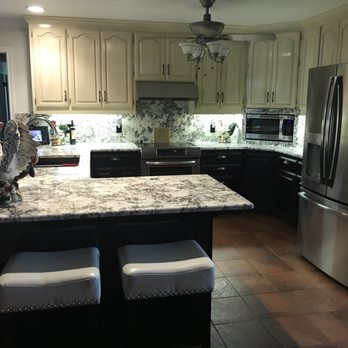Belton Granite, Tile & Flooring - a kitchen - General Contractors Near Me - Belton, Texas Belton Granite, Tile & Flooring - a kitchen - General Contractors Near Me - Belton, Texas