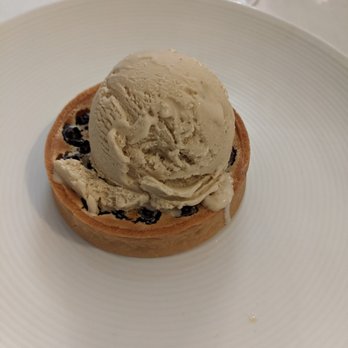 The Circle - Blueberry tart with green tea ice cream - New American Near Me - Fredon Township, New Jersey The Circle - Blueberry tart with green tea ice cream - New American Near Me - Fredon Township, New Jersey