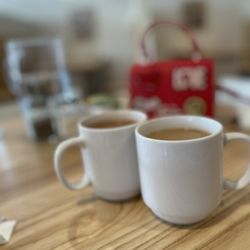 The Sleepy Rooster - Hot chocolate and coffee