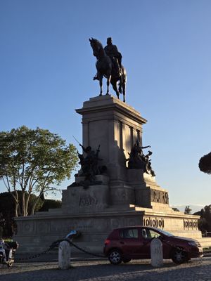 Scooteroma Tours - Private Vespa & Scooter tours of Rome by null