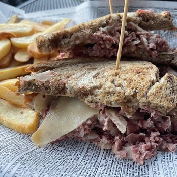 The Pub - Rueben - Pubs Near Me - Henderson, Nevada The Pub - Rueben - Pubs Near Me - Henderson, Nevada