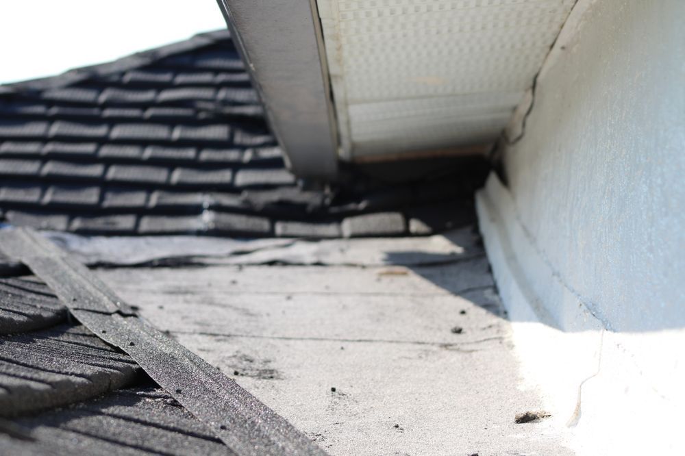 Slide of Evergreen Roofing and Solar