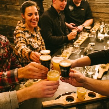 Broue-Tours - Meeting new craft beer lovers. - Beer Tours Near Me Broue-Tours - Meeting new craft beer lovers. - Beer Tours Near Me
