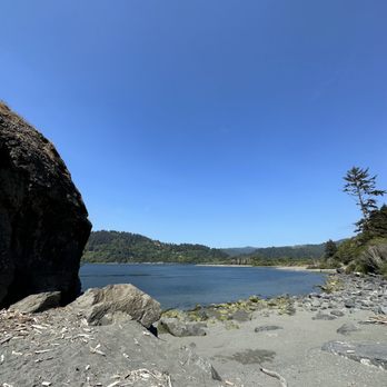 Kamp Klamath RV Park and Campground - Beach that is walkable from camp! - Campgrounds Near Me - Klamath, California Kamp Klamath RV Park and Campground - Beach that is walkable from camp! - Campgrounds Near Me - Klamath, California