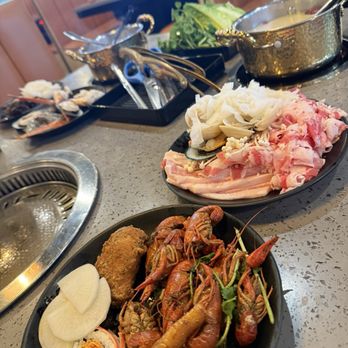 HQ BBQ & Hotpot - Entrees, beef rolls - Korean Near Me - Memphis, Tennessee HQ BBQ & Hotpot - Entrees, beef rolls - Korean Near Me - Memphis, Tennessee