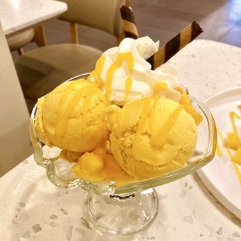 Mango Mango Dessert - Mango sundae - Desserts Near Me - Orlando, Florida Mango Mango Dessert - Mango sundae - Desserts Near Me - Orlando, Florida