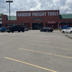 Harbor Freight Tools - Parking Lot View
