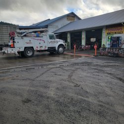 Economy Towing & Truck Repair Shop - Towing Truck
