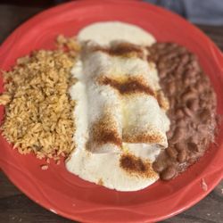 El Paseo Mexican Restaurant - Chicken Enchilada Dinner