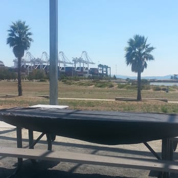 Middle Harbor Shoreline Park - Parks Near Me - Oakland, California Middle Harbor Shoreline Park - Parks Near Me - Oakland, California