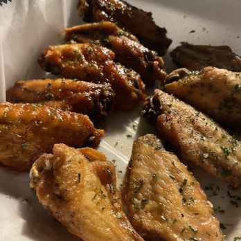 Capo’s Pizzeria Babcock - Rubber wings. - Pizza Near Me - San Antonio, Texas