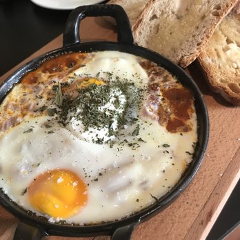 Federal Café - Shakshuka - Breakfast & Brunch Near Me - Madrid, M Federal Café - Shakshuka - Breakfast & Brunch Near Me - Madrid, M