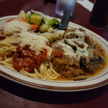 Juliano's Italian Restaurant - Veal Marsala with Spaghettini Marinara & Mixed Vegetables - Italian Near Me - Hesperia, California Juliano's Italian Restaurant - Veal Marsala with Spaghettini Marinara & Mixed Vegetables - Italian Near Me - Hesperia, California