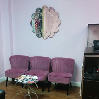 Cnd Nails And Spa - Waiting area - Nail Salons Near Me - Tampa, Florida