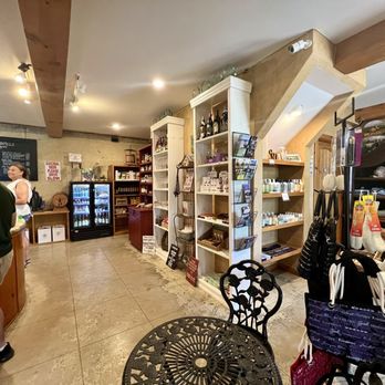 Napa Collection - Wineries Near Me - Johnson City, Texas