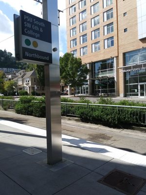 Psu South/Southwest College Street Max Station