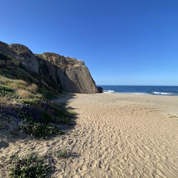 Point Dume State Beach - Point Dume - Beaches Near Me - Malibu, California